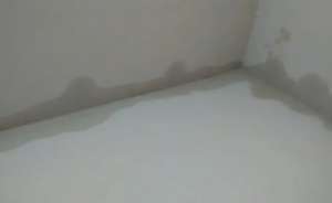 屋頂漏水的原因是？