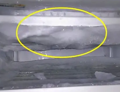 冰箱保鮮室結冰的原因？