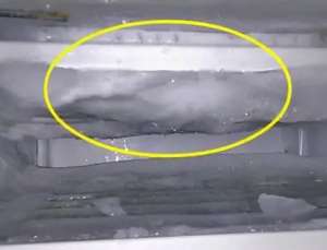 冰箱保鮮室結(jié)冰的原因？