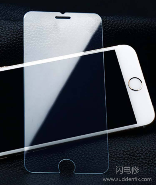 手機(jī)“裸奔”需謹(jǐn)慎，為何幾千塊錢的手機(jī)屏幕不如鋼化膜耐刮？