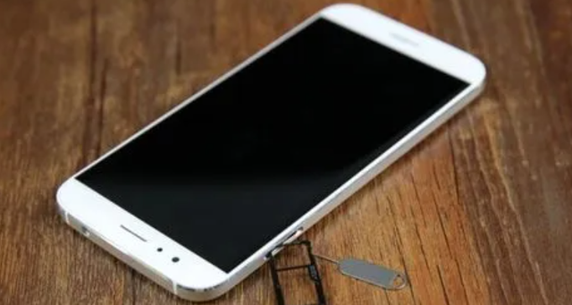 手機黑屏的原因