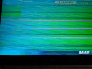 電視屏幕出現(xiàn)橫條紋是什么原因？解決方法有哪些？